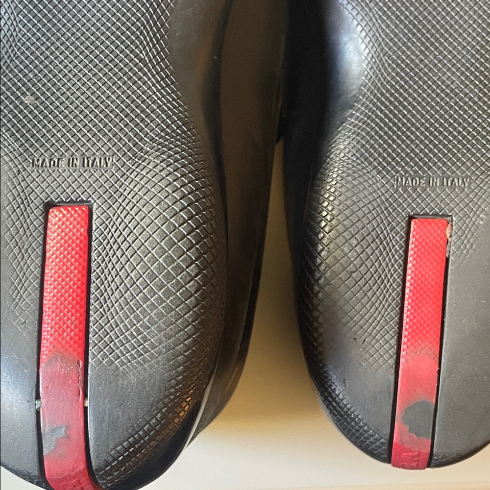 Prada Black Leather Loafers size 39 - Picture 9 of 10